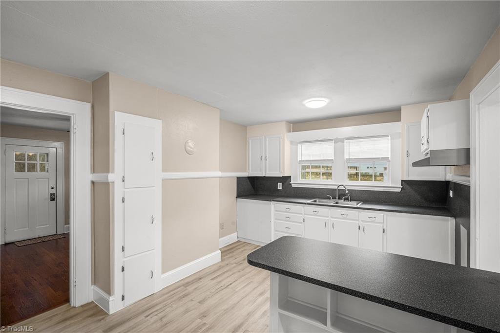 211 Spencer Street High Point, NC 27265 - Photo 6 of 22