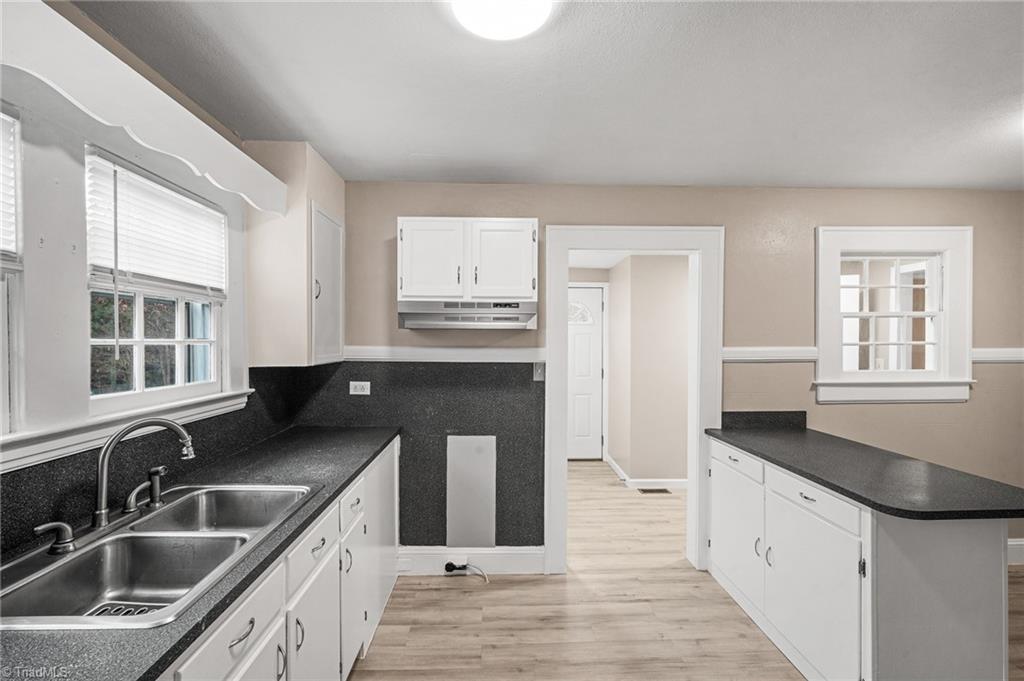 211 Spencer Street High Point, NC 27265 - Photo 7 of 22