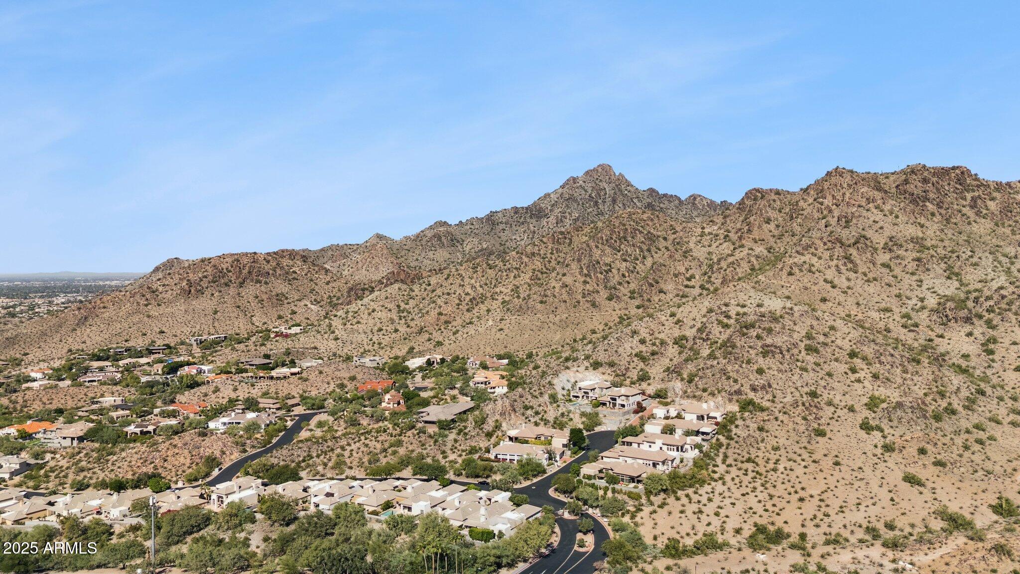 6300 North 33rd Street, Unit 1 Paradise Valley, AZ 85253 - Photo 13 of 15 a view of a large building