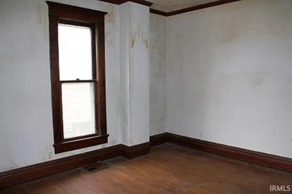 $59,900 | 916 West 6th Street, Marion, IN 46953