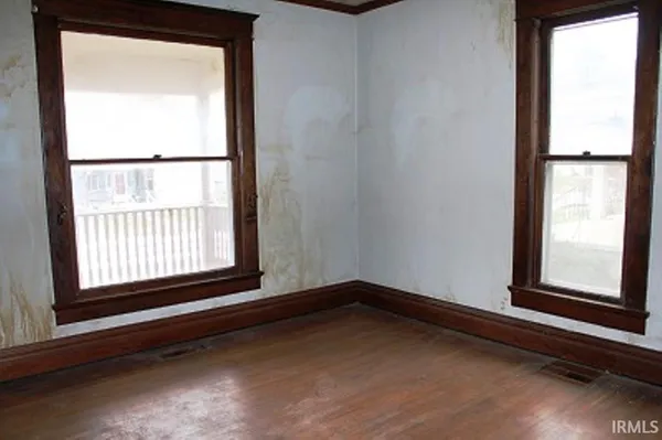 $59,900 | 916 West 6th Street, Marion, IN 46953