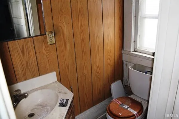 $59,900 | 916 West 6th Street, Marion, IN 46953