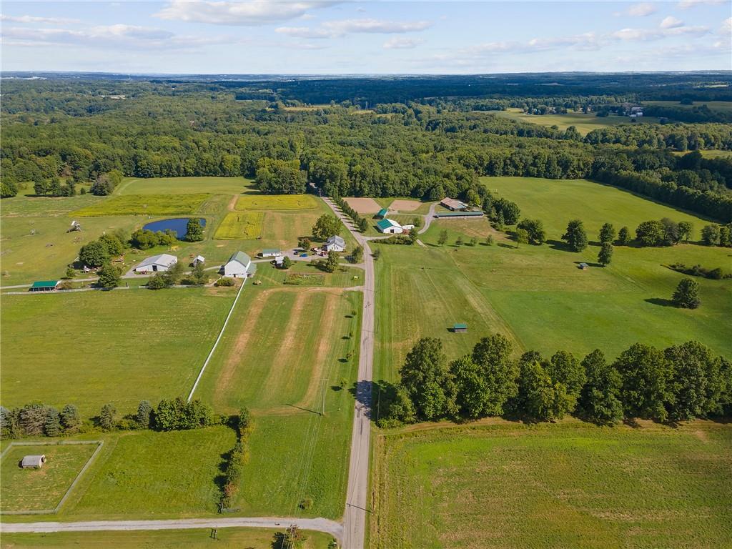 206 Lee Road Grove City, PA 16127 - Photo 26 of 44 a view of a city
