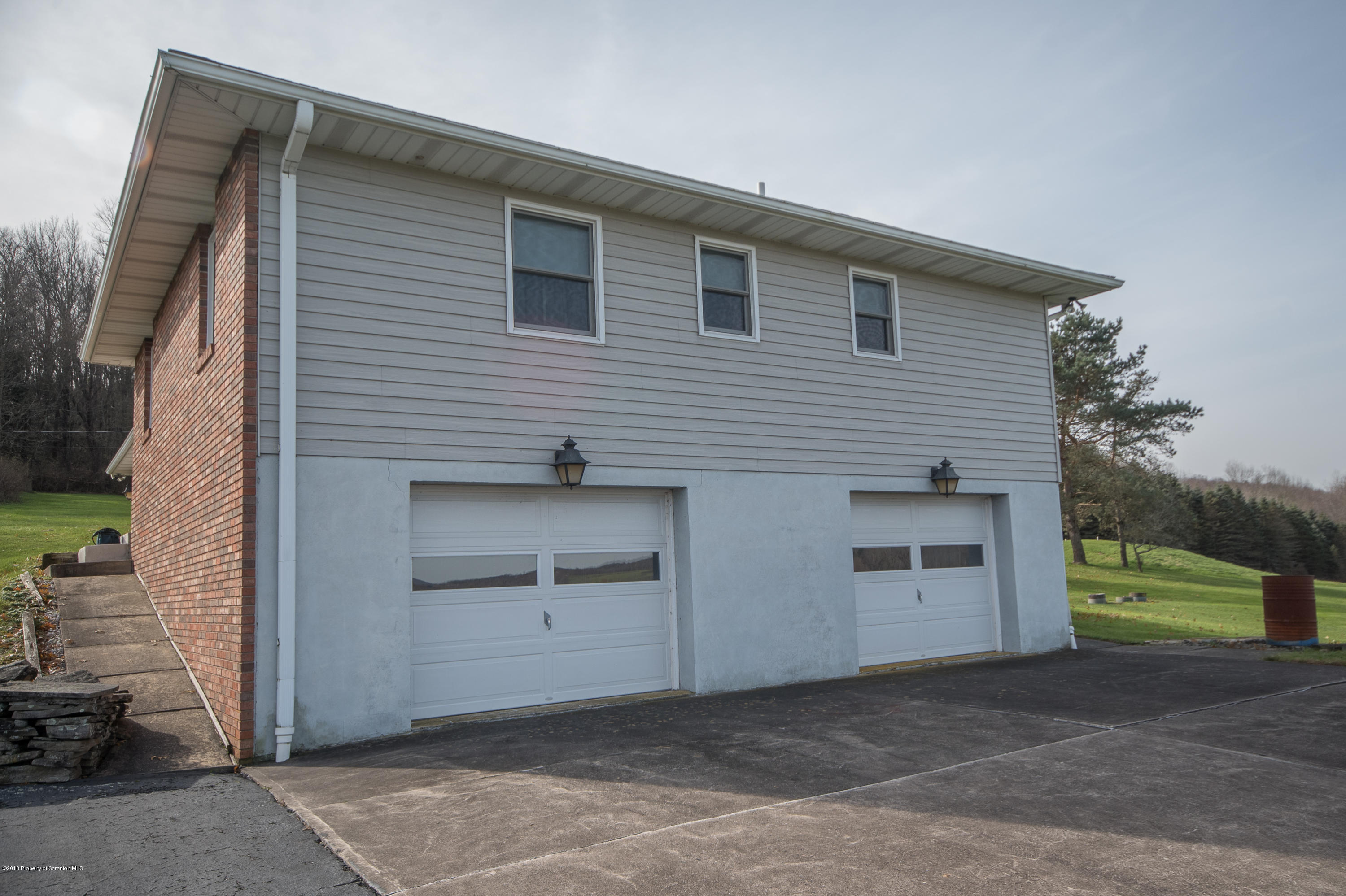 227 Manning Road Dalton, PA 18414 - Photo 27 of 31 Gallery Image 27