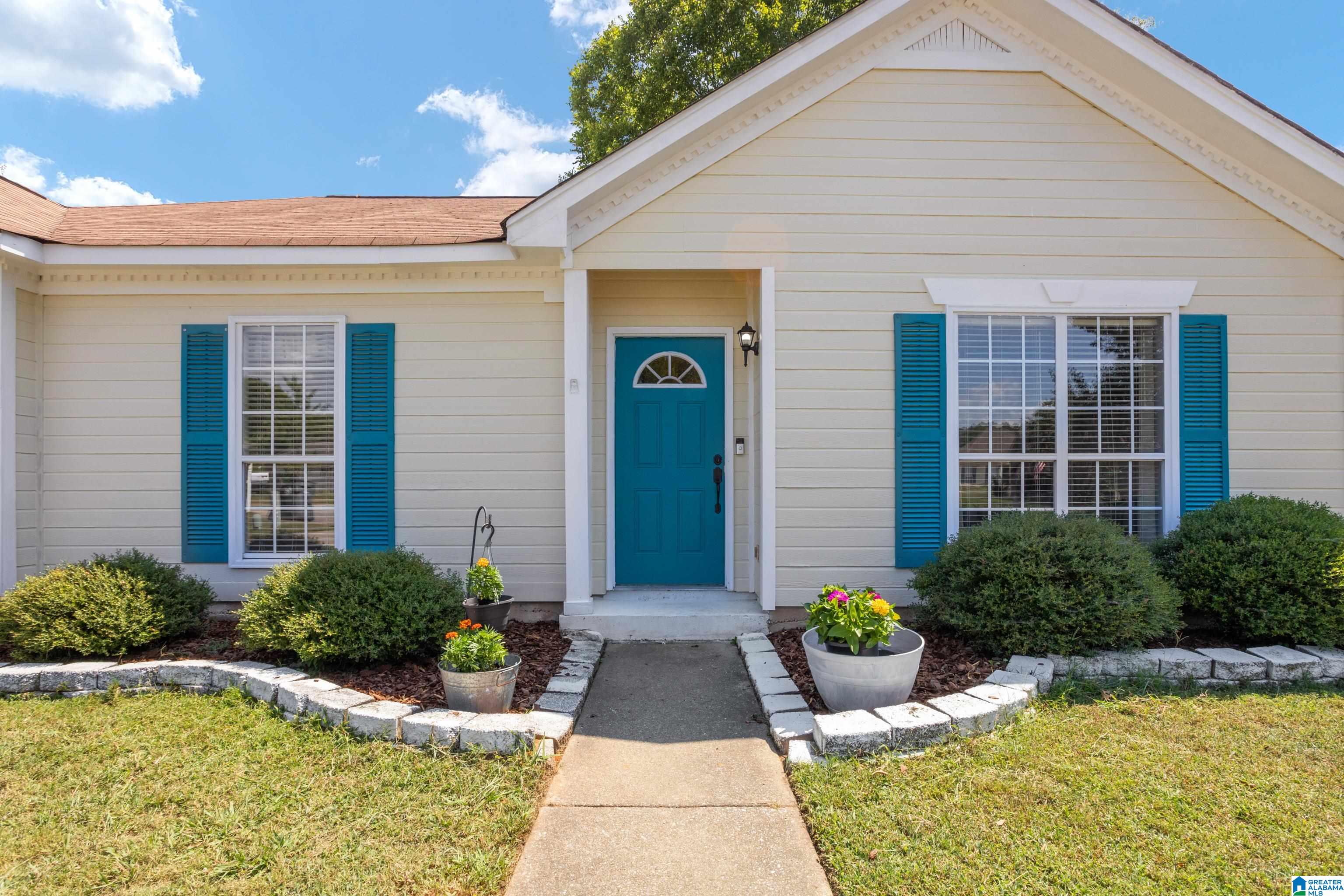 206 Cedar Bend Circle Helena, AL 35080 - Photo 2 of 31