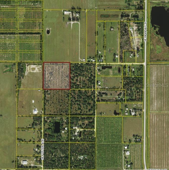 Southeast Tomlin Dr Unit 2  