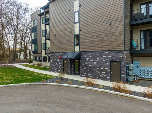 $429,000 | 109 North Almon Street, Unit 203, Moscow, ID 83843
