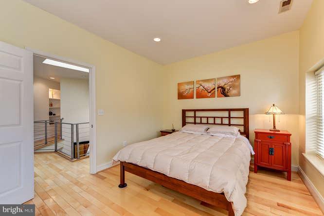 334 13th Street Northeast Washington, DC 20002 - Photo 16 of 30 Bedroom