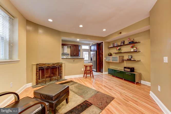334 13th Street Northeast Washington, DC 20002 - Photo 8 of 30 Family Room