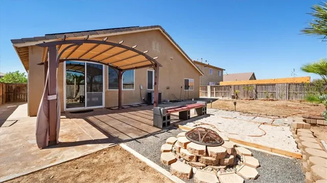 $499,999 | 13849 Jackson Street, Oak Hills, CA 92344