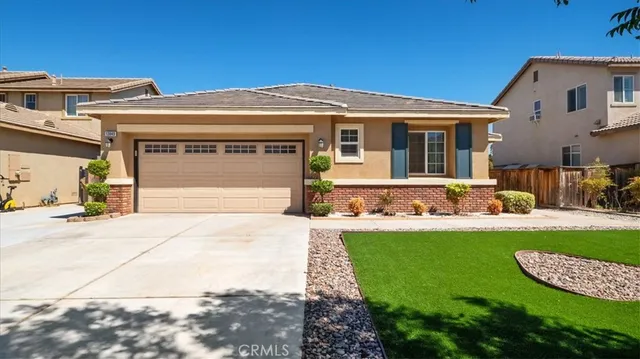 $499,999 | 13849 Jackson Street, Oak Hills, CA 92344