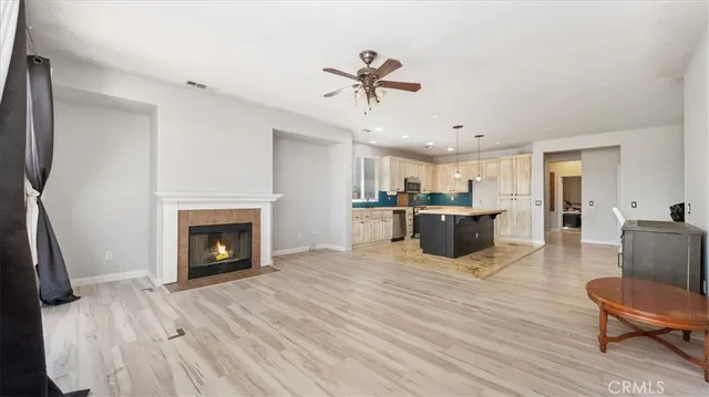 $499,999 | 13849 Jackson Street, Oak Hills, CA 92344