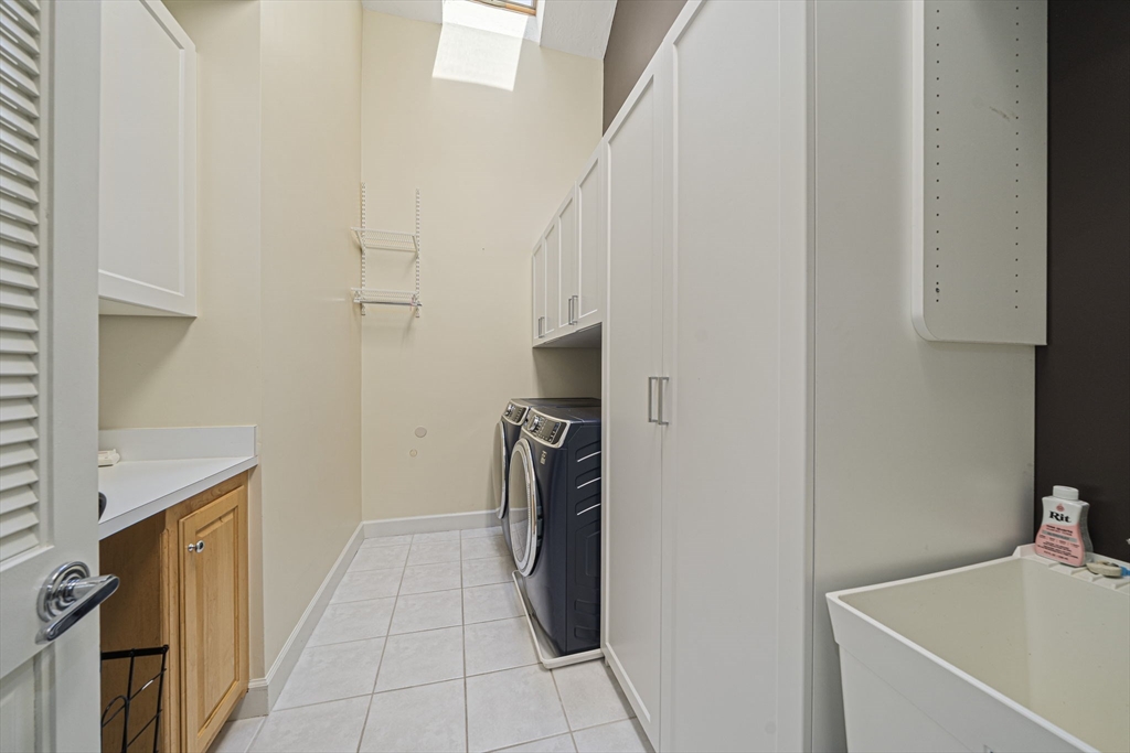 40 Hillside Drive Wrentham, MA 02093 - Photo 27 of 41