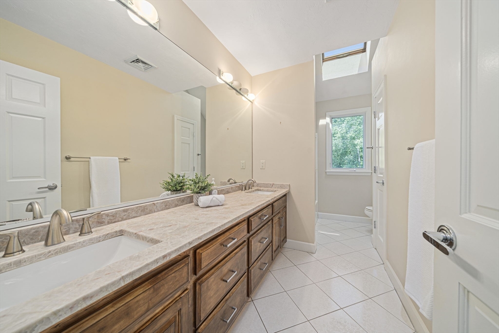 40 Hillside Drive Wrentham, MA 02093 - Photo 28 of 41