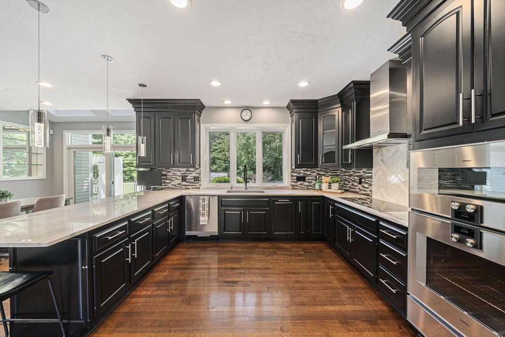 40 Hillside Drive Wrentham, MA 02093 - Photo 3 of 41