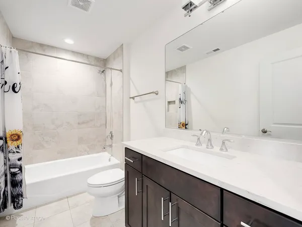 $789,900 | 3728 Provenance Way, Northbrook, IL 60062