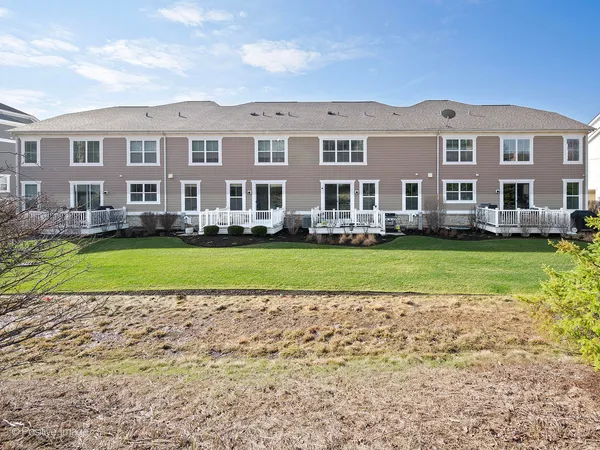 $789,900 | 3728 Provenance Way, Northbrook, IL 60062