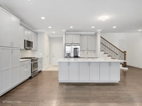 $789,900 | 3728 Provenance Way, Northbrook, IL 60062