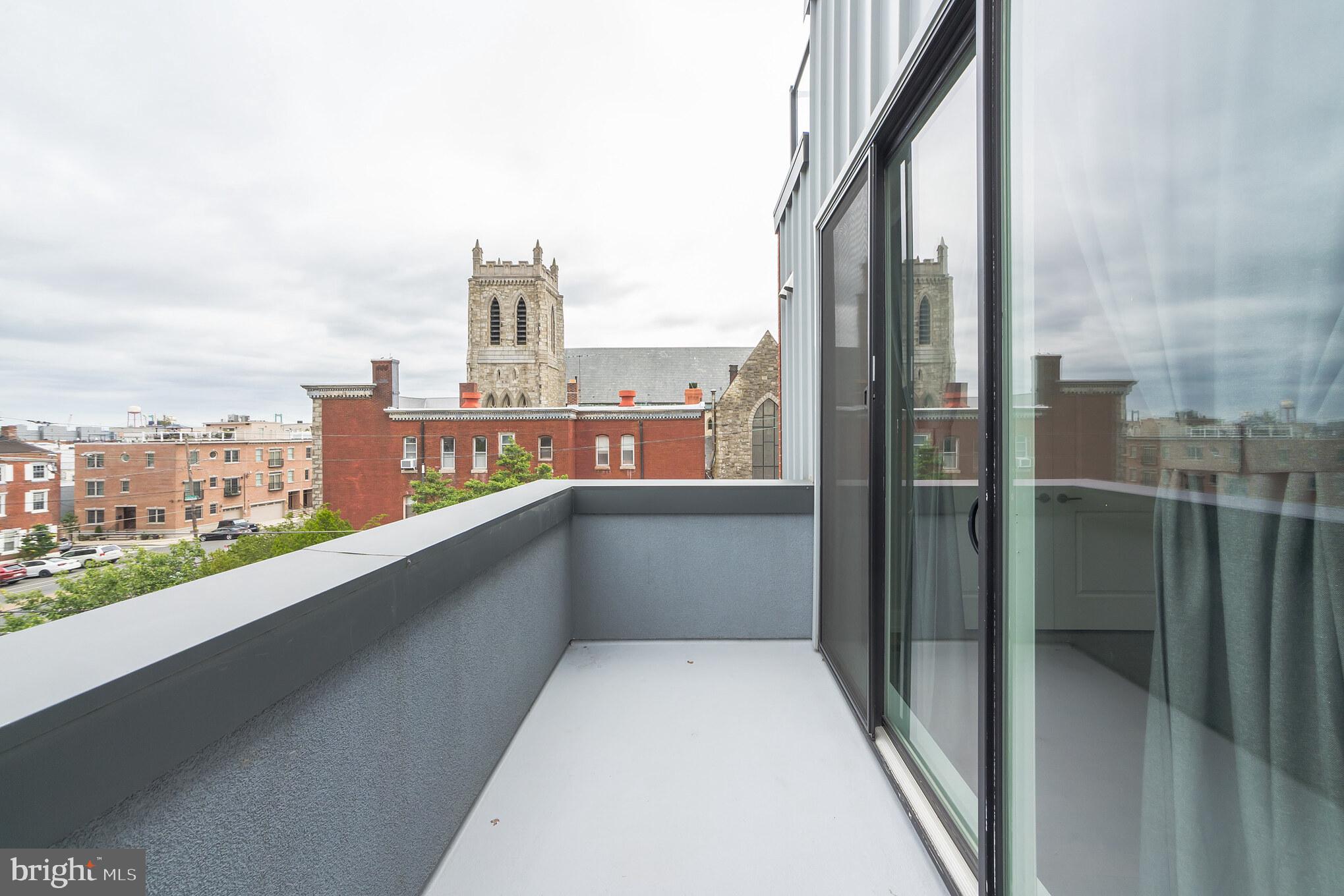 307-9 Reed Street, Unit A Philadelphia, PA 19147 - Photo 22 of 30 Bedroom 2, private deck, front