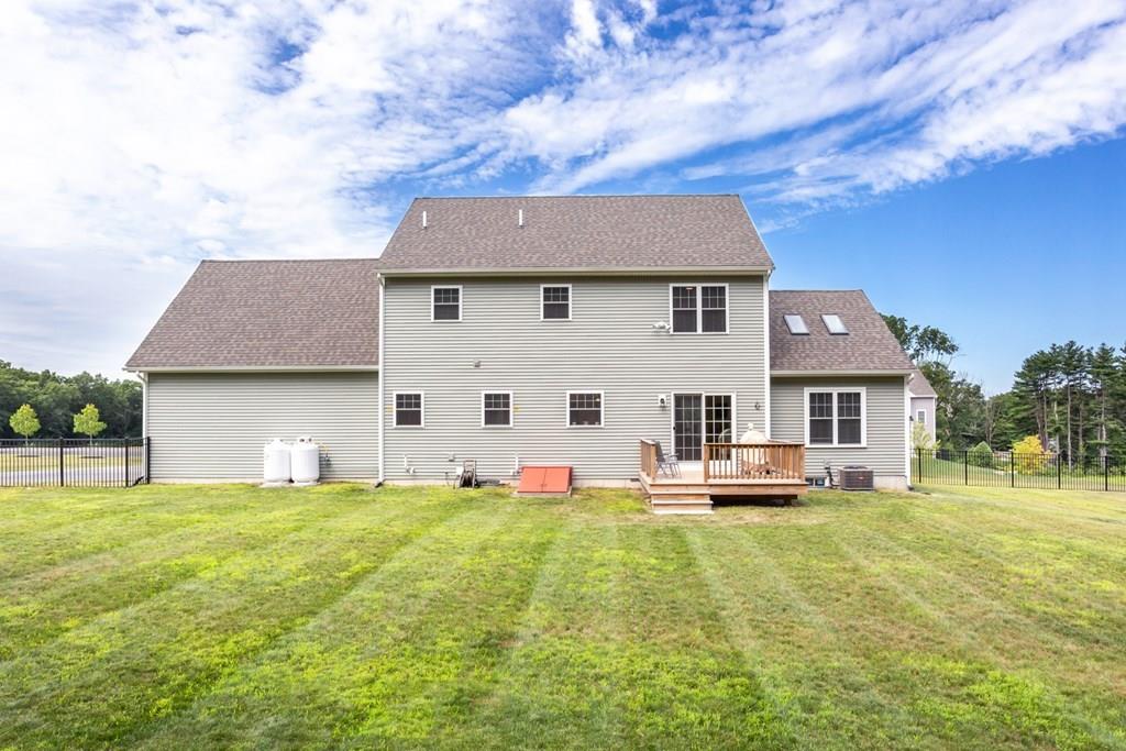 30 Rifleman Way Uxbridge, MA 01569 - Photo 41 of 42 Gallery Image 41