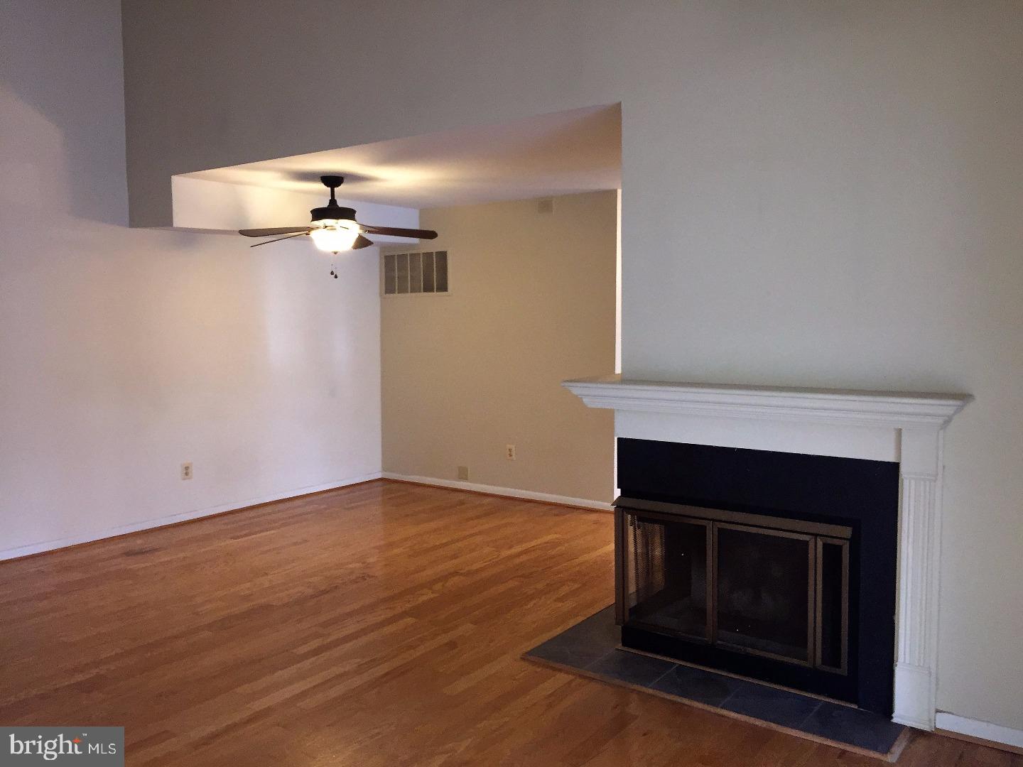 120 Acadia Court, Unit 10 Princeton, NJ 08540 - Photo 3 of 14