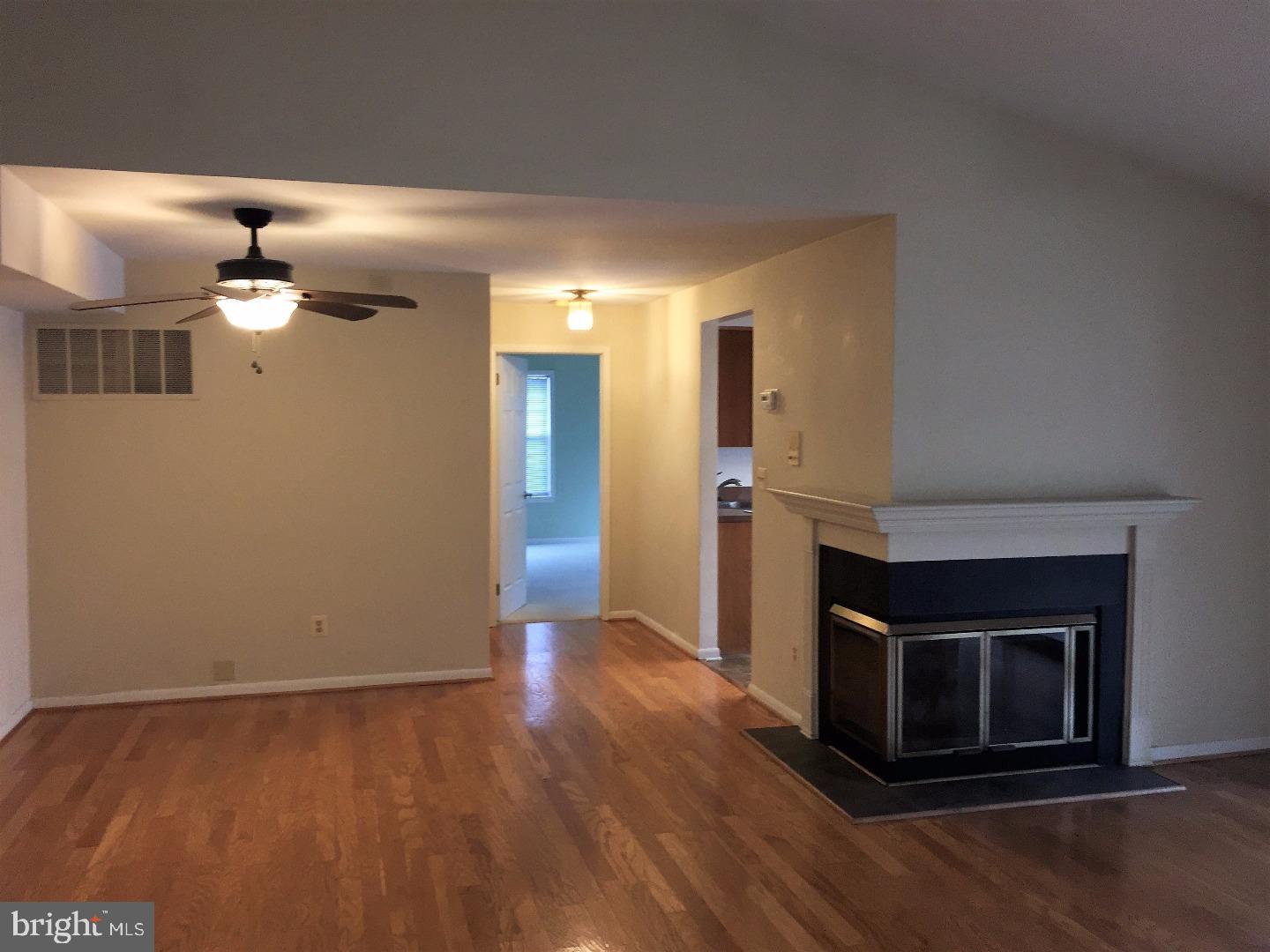 120 Acadia Court, Unit 10 Princeton, NJ 08540 - Photo 4 of 14