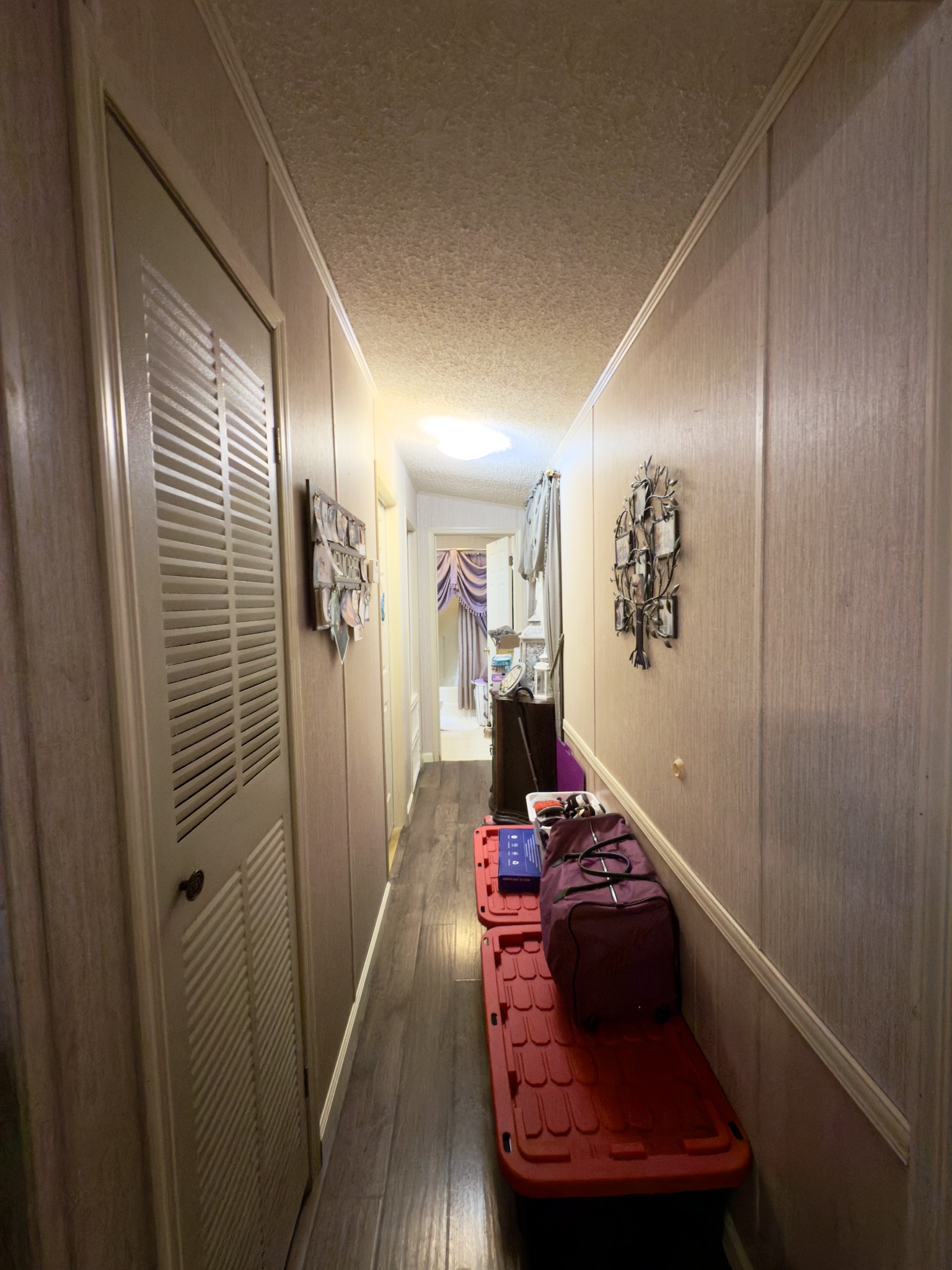 3794 Sulphur Creek Road Centerville, TN 37033 - Photo 17 of 21 a living room with furniture and wooden floor