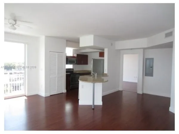$2,800 | 7275 Southwest 90th Way, Unit 302, Miami, FL 33156