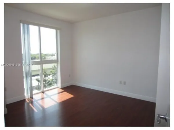 $2,800 | 7275 Southwest 90th Way, Unit 302, Miami, FL 33156
