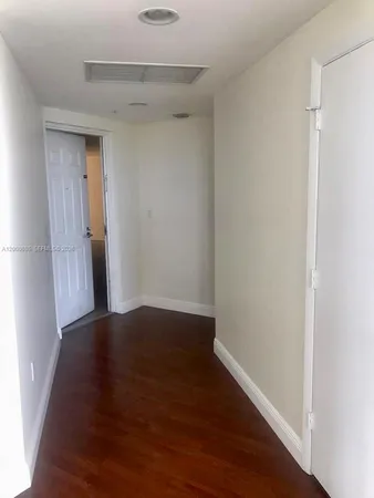 $2,800 | 7275 Southwest 90th Way, Unit 302, Miami, FL 33156