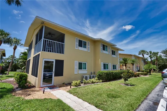 $1,250 | 8109 Country Road, Unit 201, Fort Myers, FL 33919