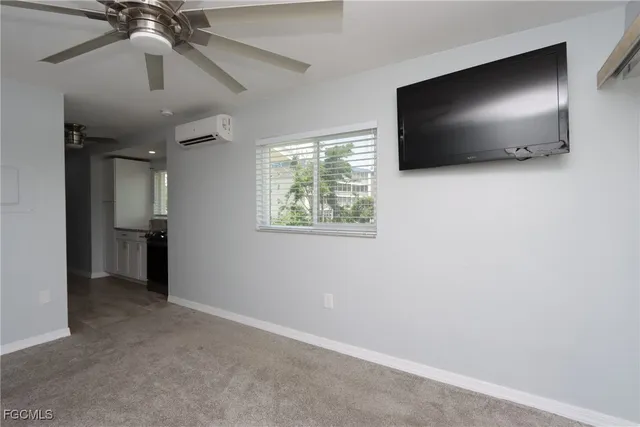 $1,250 | 8109 Country Road, Unit 201, Fort Myers, FL 33919