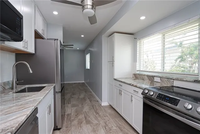 $1,250 | 8109 Country Road, Unit 201, Fort Myers, FL 33919