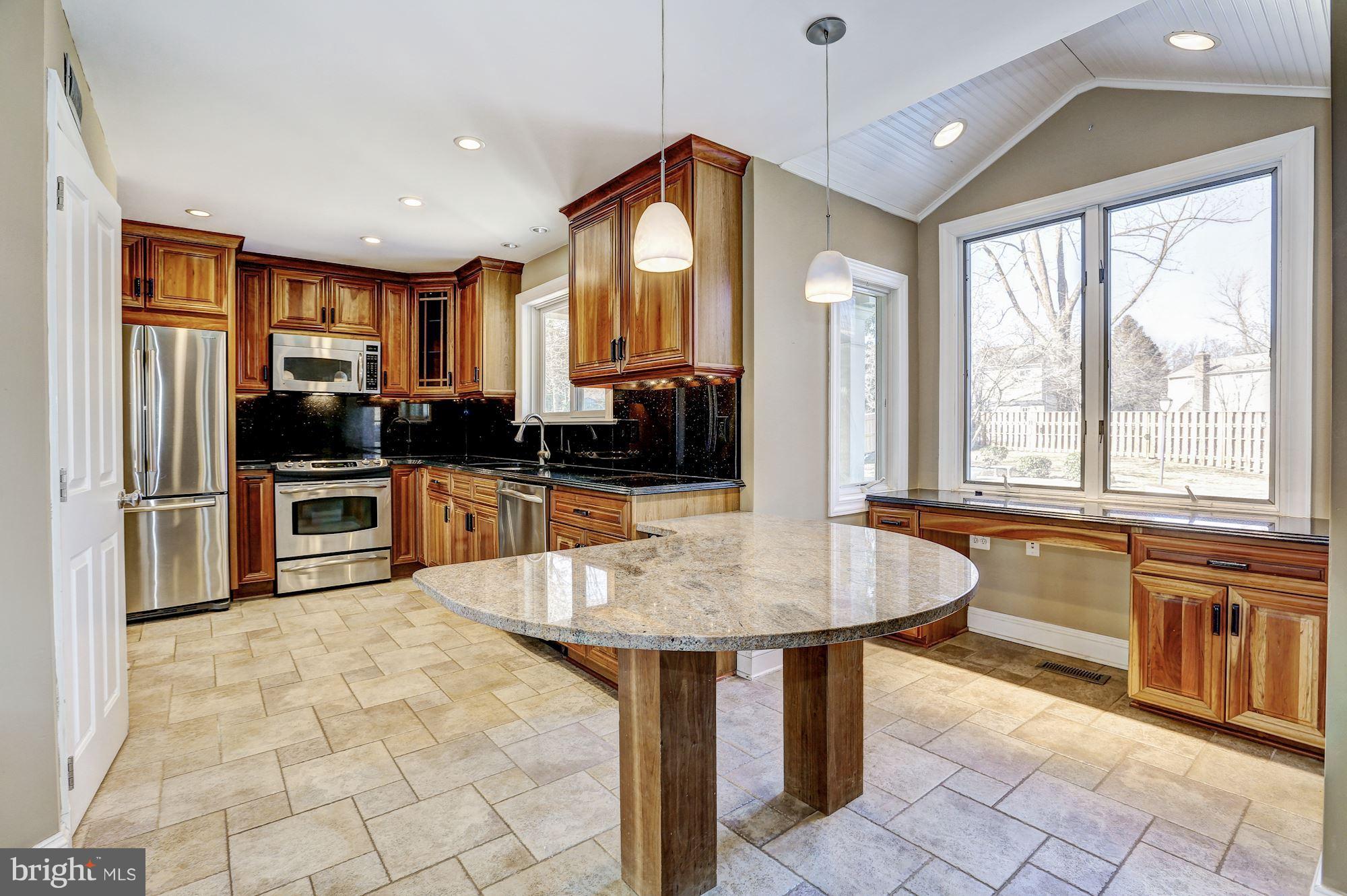 18520 Bowie Mill Road Olney, MD 20832 - Photo 22 of 78 Gallery Image 22