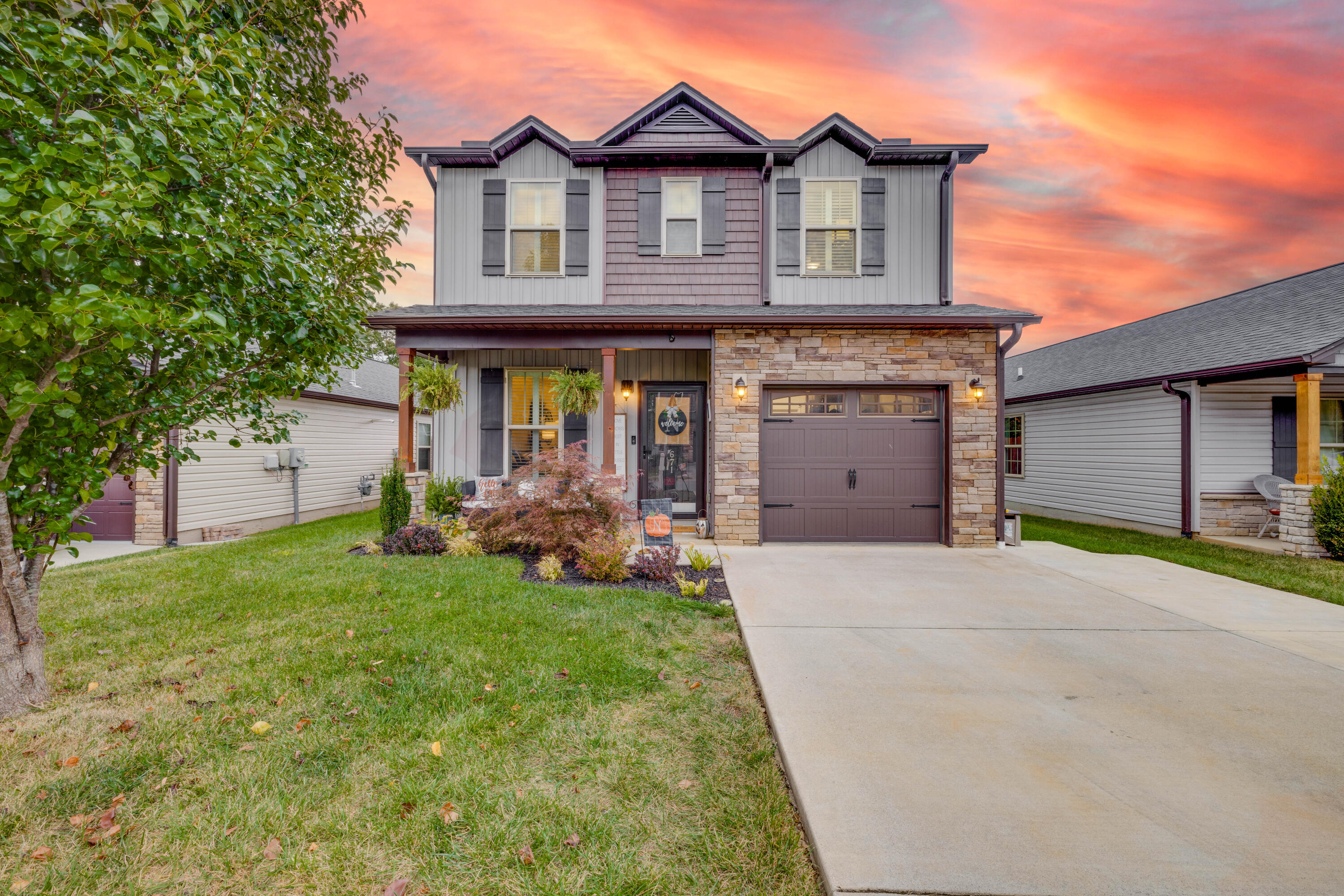 671 Suffolk Road Johnson City, TN 37615 - Photo 1 of 31 001