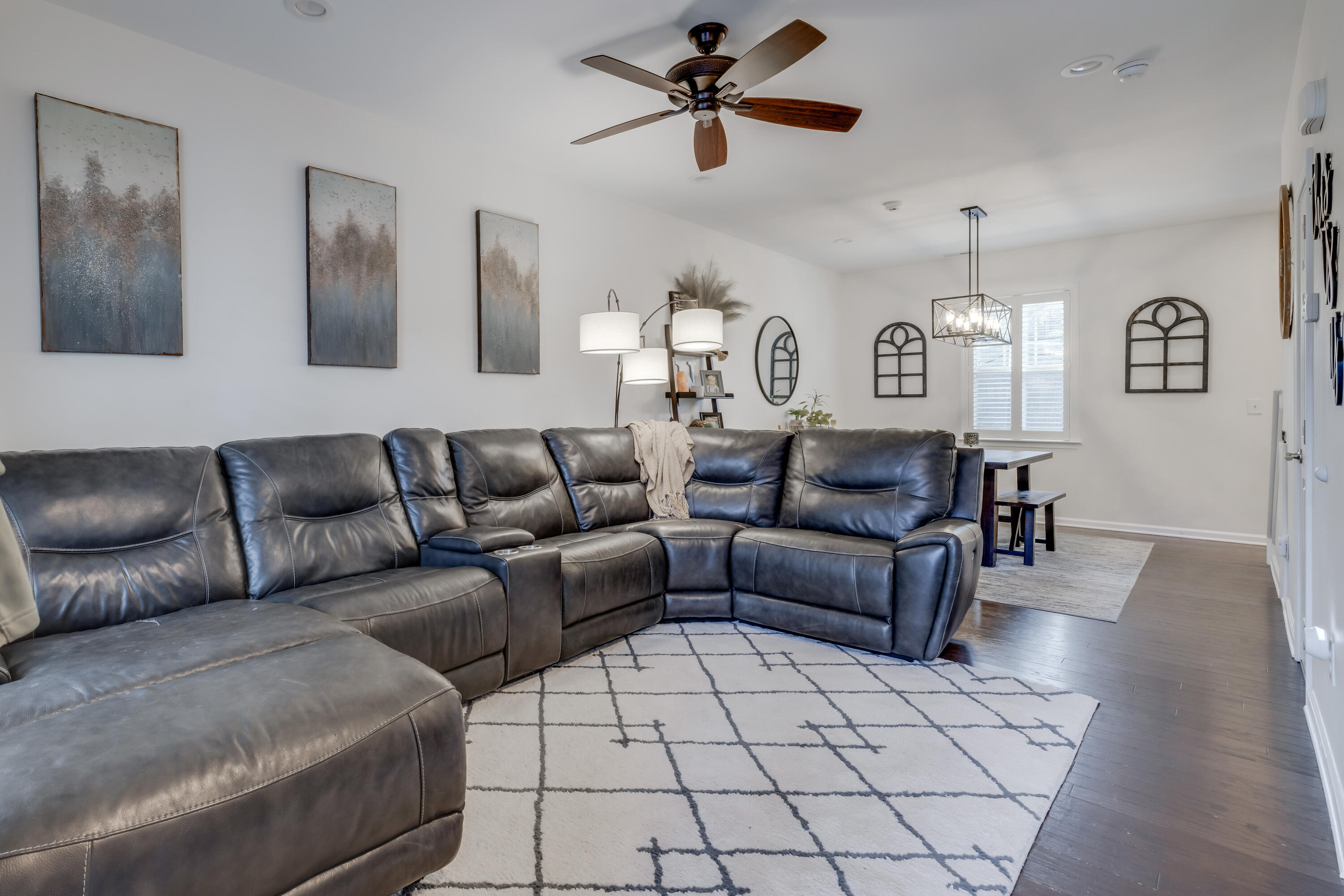671 Suffolk Road Johnson City, TN 37615 - Photo 5 of 31 005