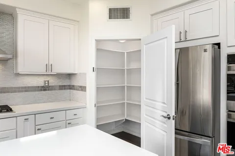 $1,599,000 | 20250 Wynfreed Lane, Porter Ranch, CA 91326