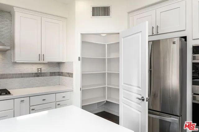 $1,690,000 | 20250 Wynfreed Lane, Porter Ranch, CA 91326