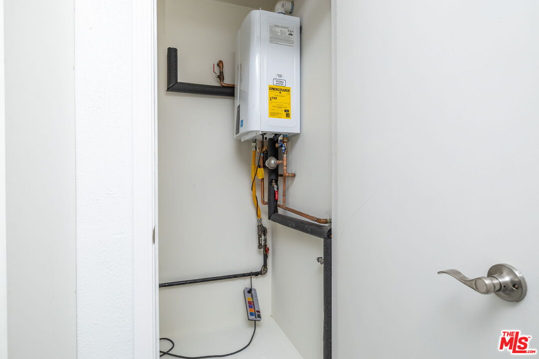 20250 Wynfreed Lane Porter Ranch, CA 91326 - Photo 51 of 56