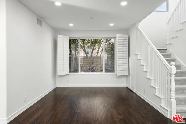 $1,549,000 | 20250 Wynfreed Lane, Porter Ranch, CA 91326