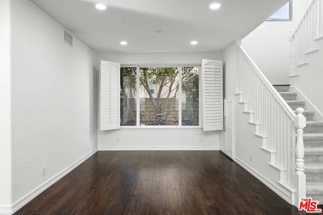 $1,690,000 | 20250 Wynfreed Lane, Porter Ranch, CA 91326