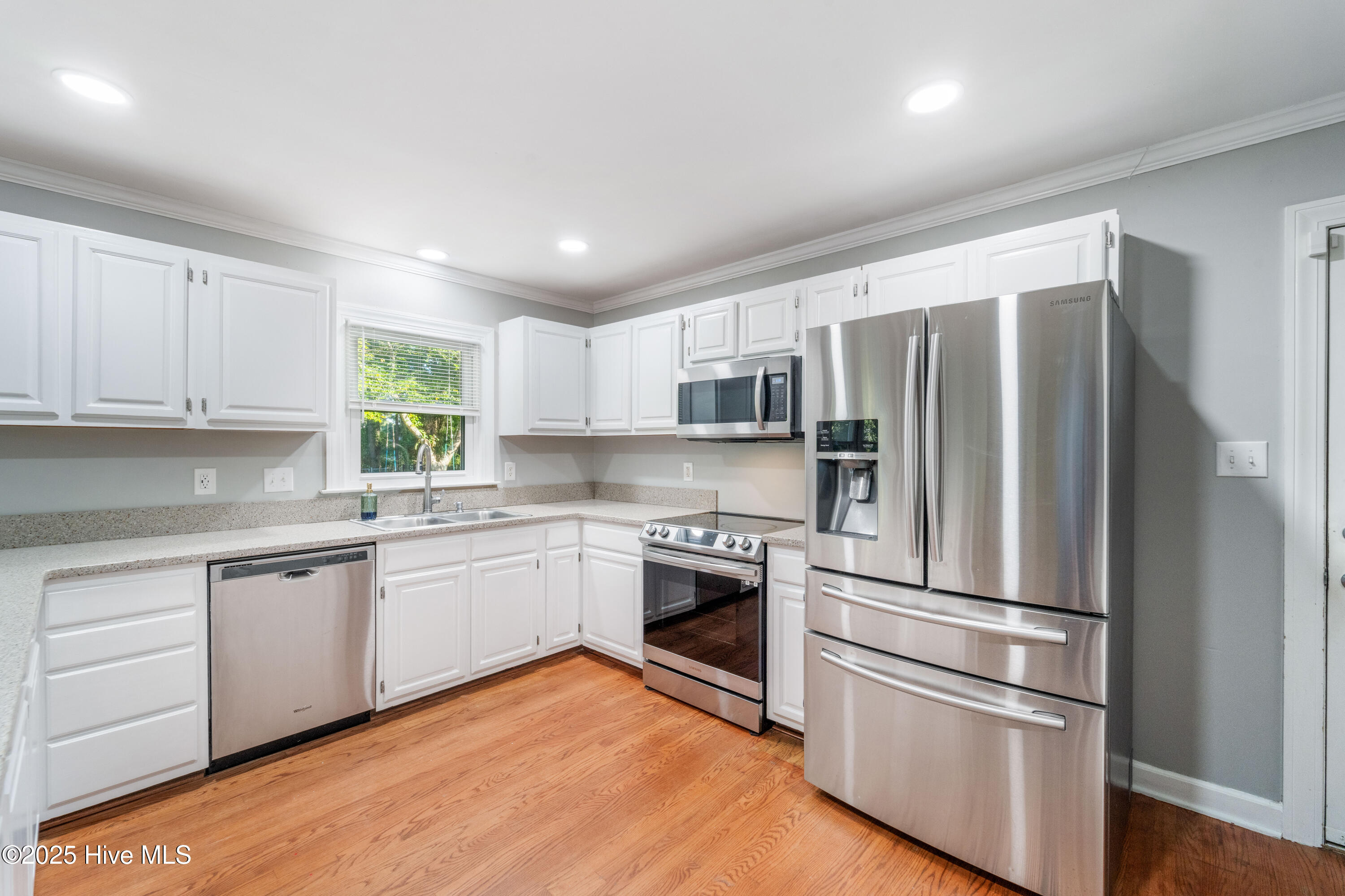 902 Welsh Lane Jacksonville, NC 28546 - Photo 8 of 74 DSC02876