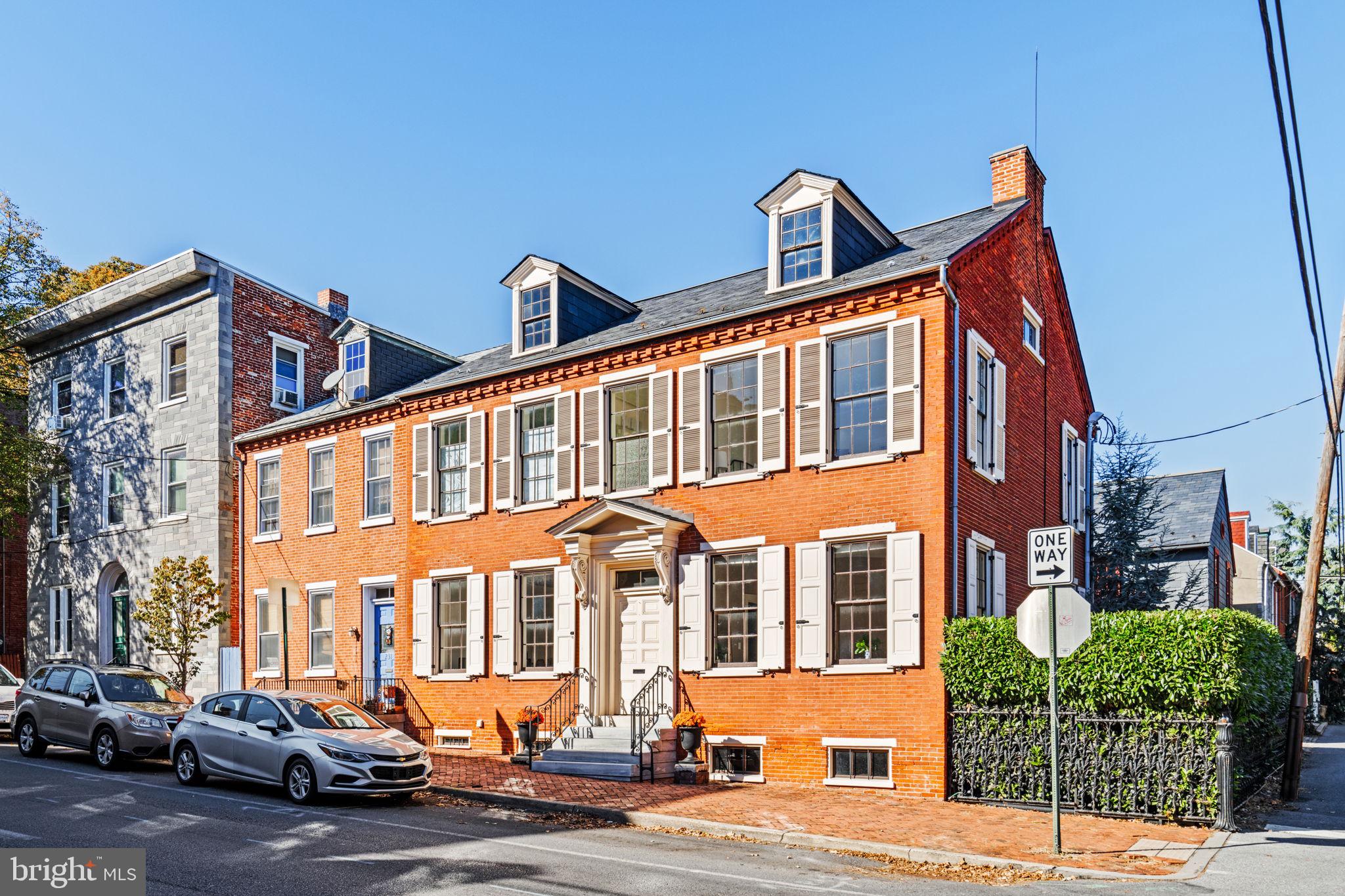 229 West Chestnut Street Lancaster, PA 17603 - Photo 2 of 80