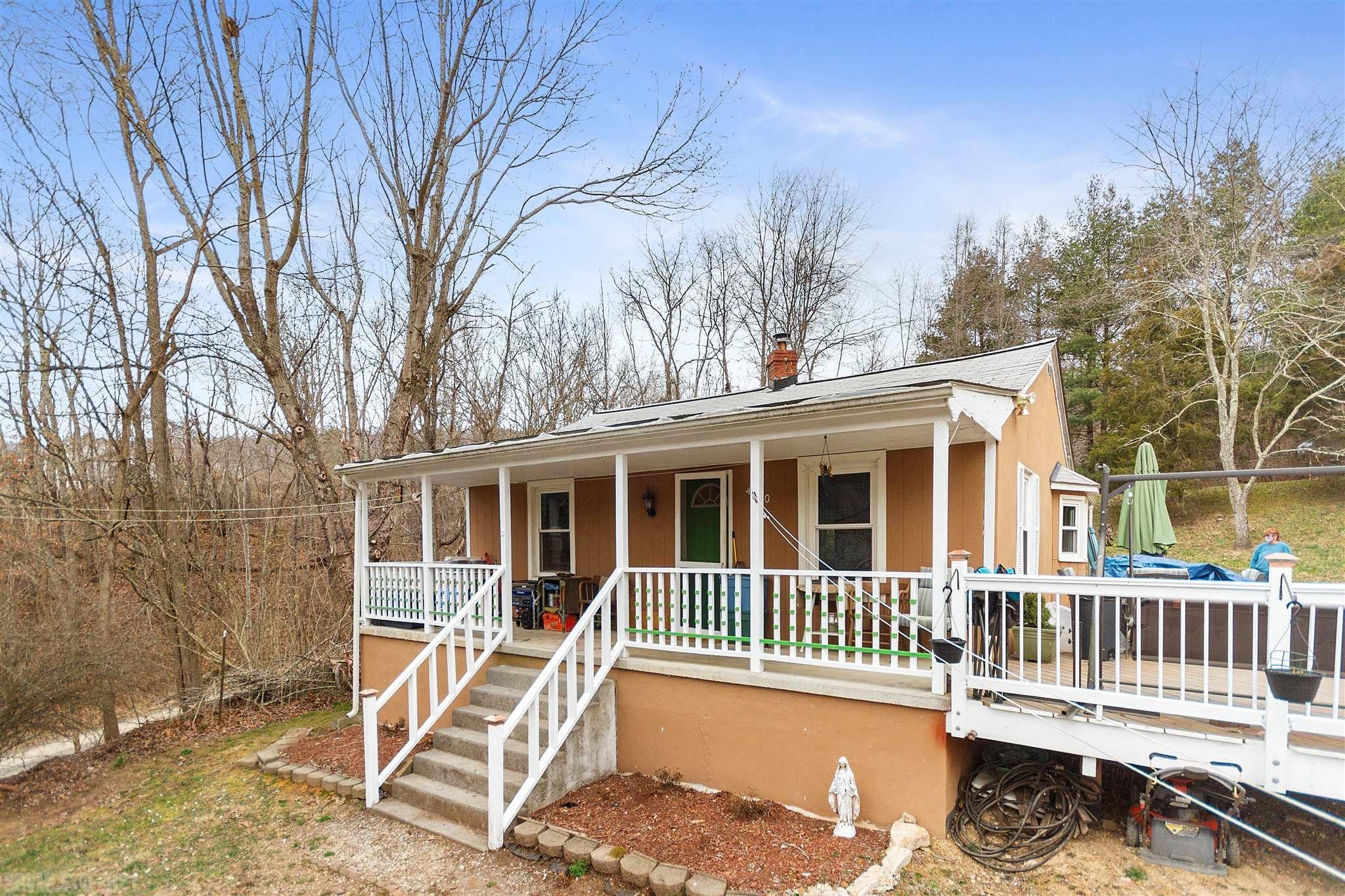 4870 Norris Run Road Blacksburg, VA 24060 - Photo 3 of 44 Gallery Image 3