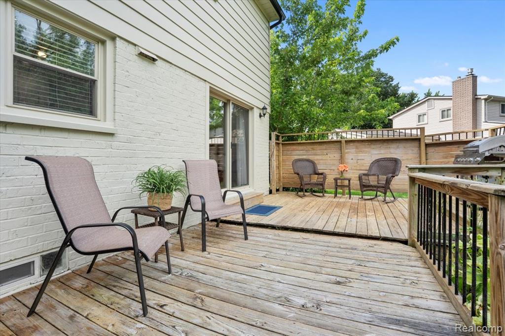 12052 Wildwing Road Plymouth, MI 48170 - Photo 42 of 48 Gallery Image 42