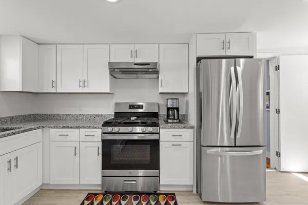 $449,900 | 71 Franklin Street, Derry, NH 03038