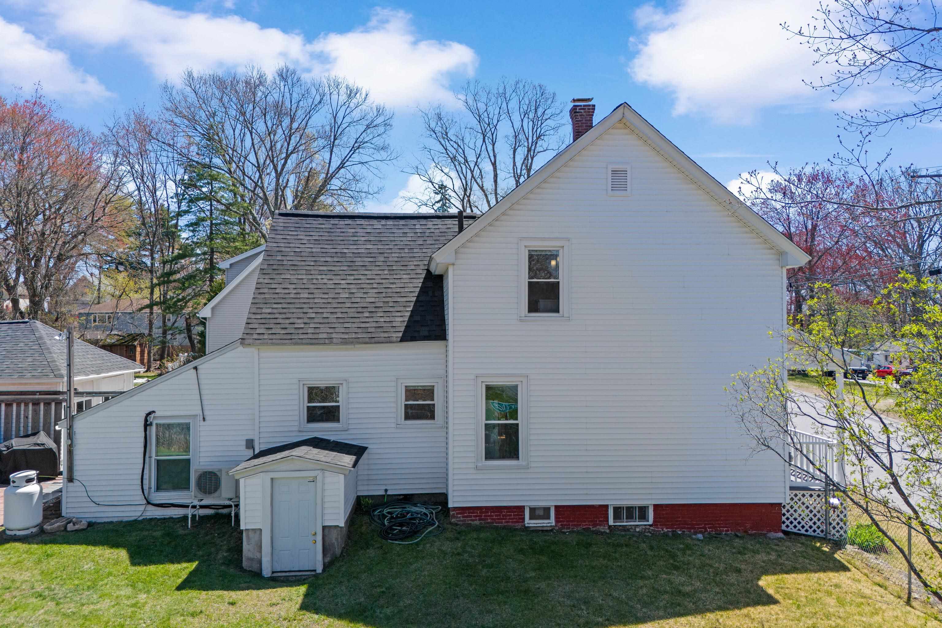 71 Franklin Street Derry, NH 03038 - Photo 45 of 59