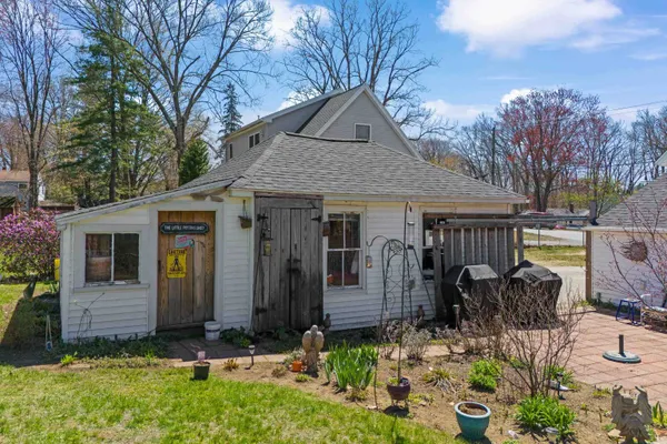 $449,900 | 71 Franklin Street, Derry, NH 03038
