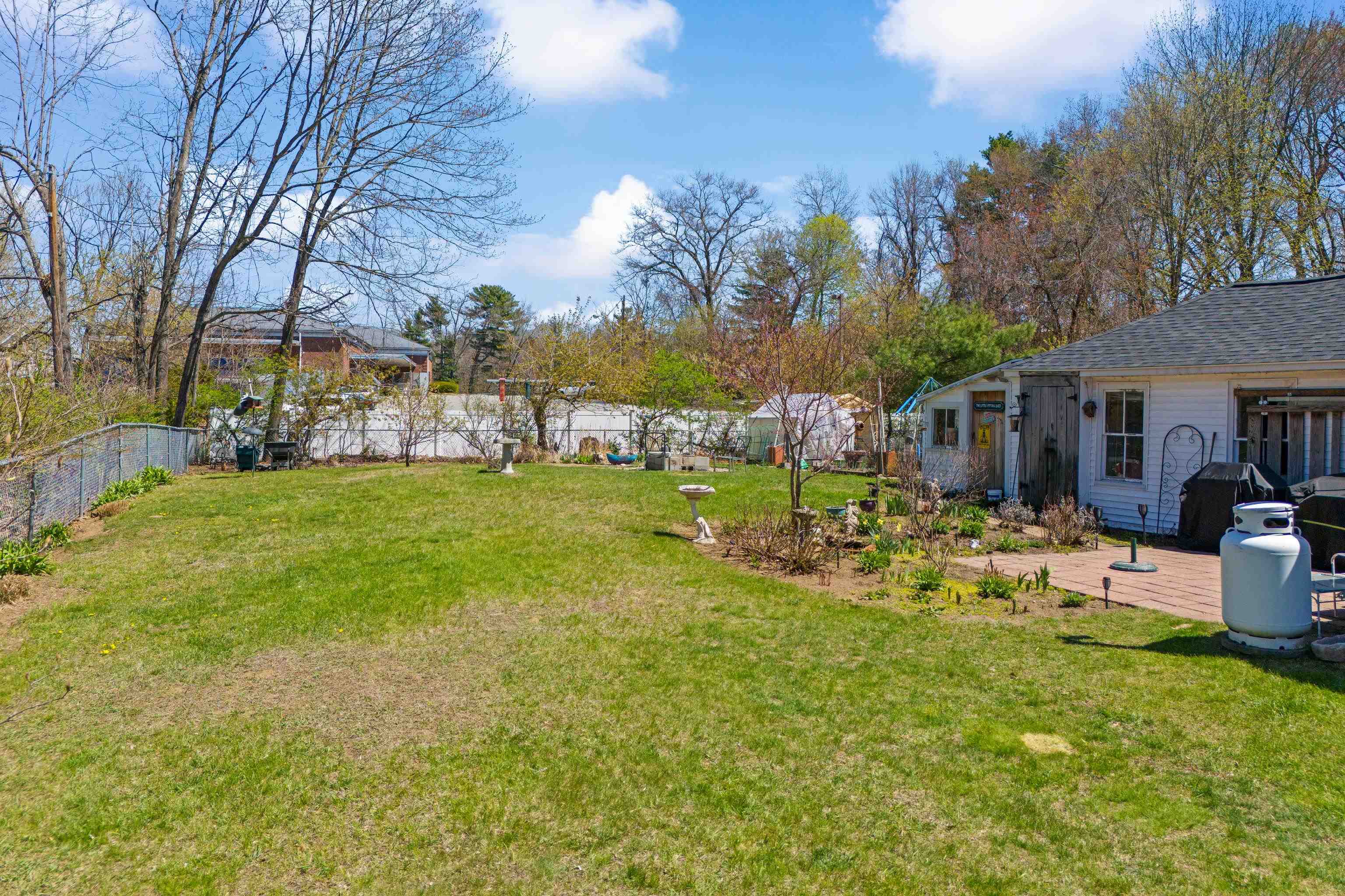71 Franklin Street Derry, NH 03038 - Photo 51 of 59