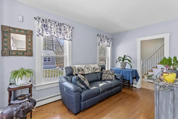 $449,900 | 71 Franklin Street, Derry, NH 03038